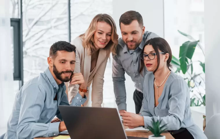 group-of-business-people-that-working-on-the-proje-2022-02-03-20-41-54-utc.jpg